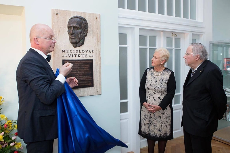Prof.K.Vitkus, politikė I.Degutienė ir prof.V.Landsbergis