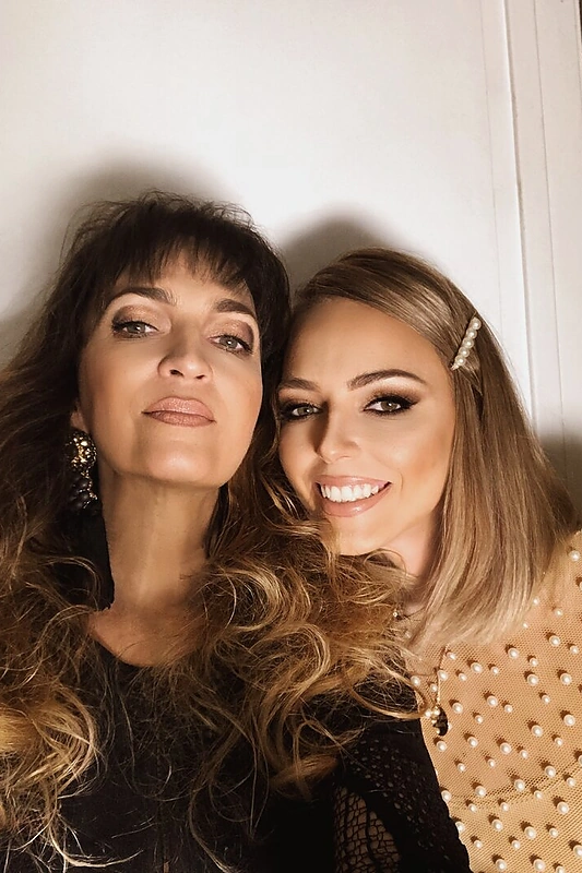 Jurga Anusauskienė su dukra Evelina / Asmeninio albumo nuotr.