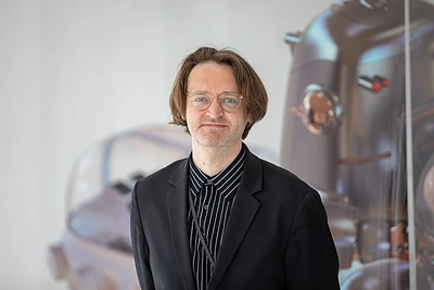 V.Klimašauskas: „Menininkai šiandien nori kalbėti ne apie karą, o apie taikesnio pasaulio poreikį“