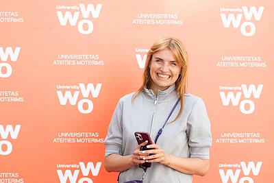 „WoW University“ diplomų teikimo šventės akimirka / LT Media Room nuotr.