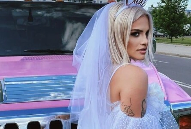 Marija Grabštaitė švenčia mergvakarį / Socialinių tinklų nuotr.