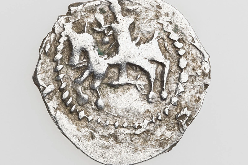 Jogailos denaras (1388 m).Viena iš lobio monetų / G.Trečioko nuotr.