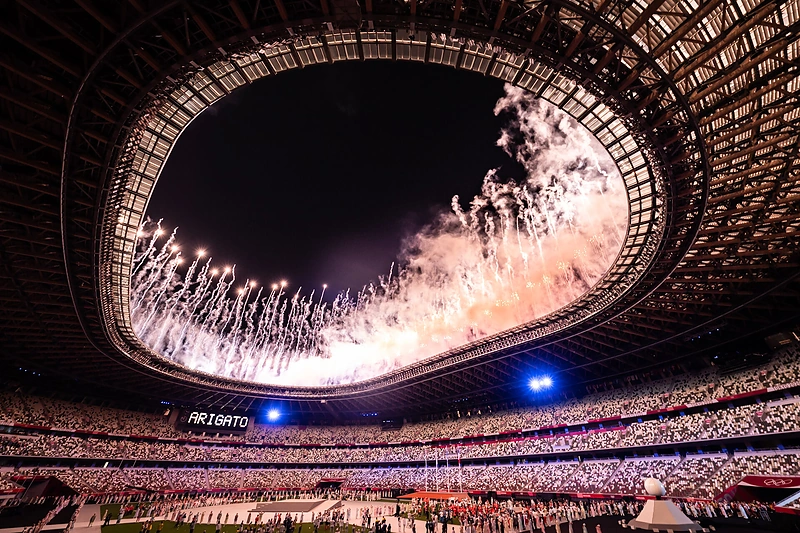 Tokijo olimpinių žaidynių uždarymo ceremonijos akimirka / Vytauto Dranginio nuotr.