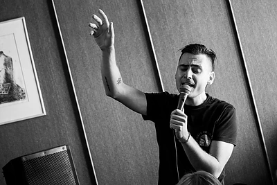 Koncertams su orkestru besiruošiantys „Colours of Bubbles“: „Su šia komanda – nors ir į pasaulio kraštą“