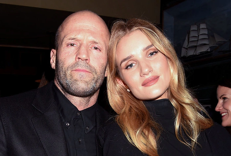 Jasonas Stathamas ir Rosie Huntington-Whiteley / Vida Press nuotr.
