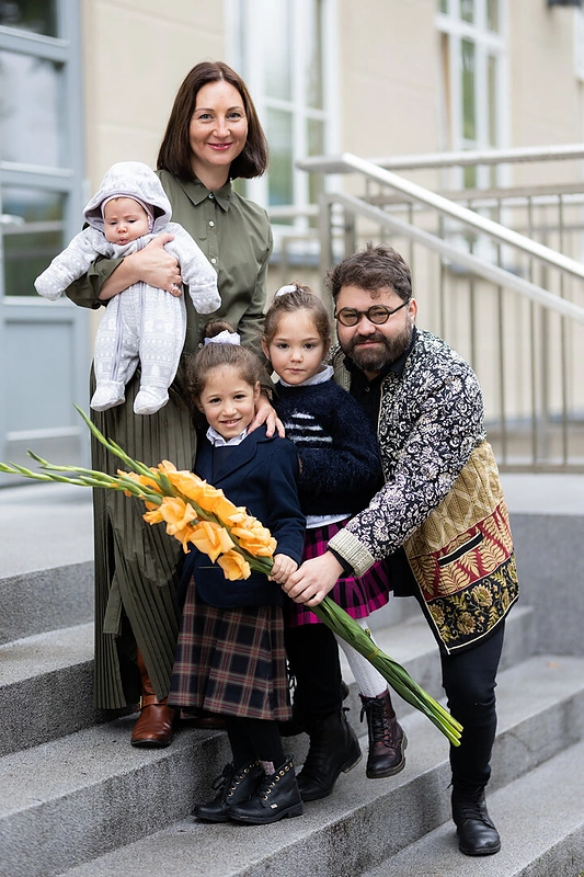 Rafailas Karpis su žmona Diana ir dukromis Rachele, Lėja bei Frida Ester / Gretos Skaraitienės nuotr.