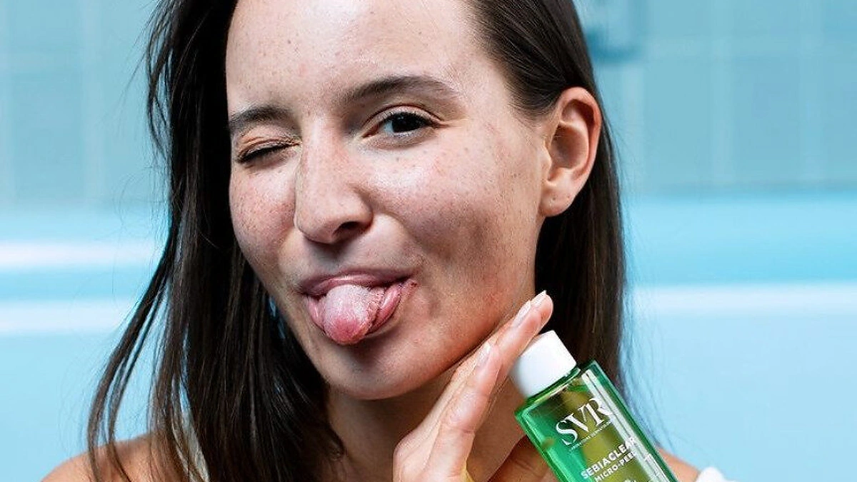 Moteris ir SVR laboratorijos „Sebiaclear“