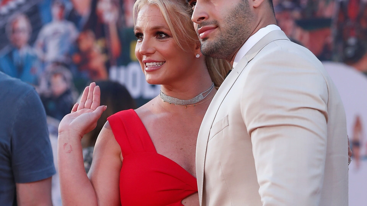 Britney Spears su sužadėtiniu Samu Asghari