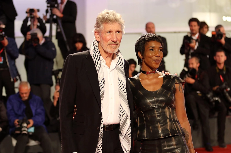 Rogeris Wotersas ir Kamilah Chavis / „Vida Press“ nuotr.