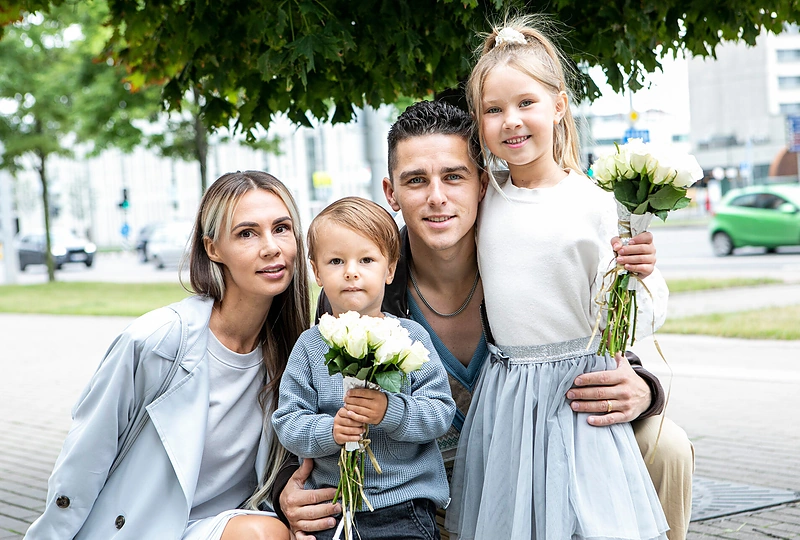 Donatas Montvydas su šeima / Pauliaus Peleckio nuotr.