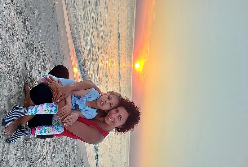 Asta Kuktienė su dukra Austėja / Asmeninio albumo nuotr.