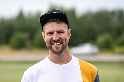 Neblaivus vairavęs Mantas Stonkus išvengs baudžiamosios atsakomybės: sutiko laiduoti šeimos narys