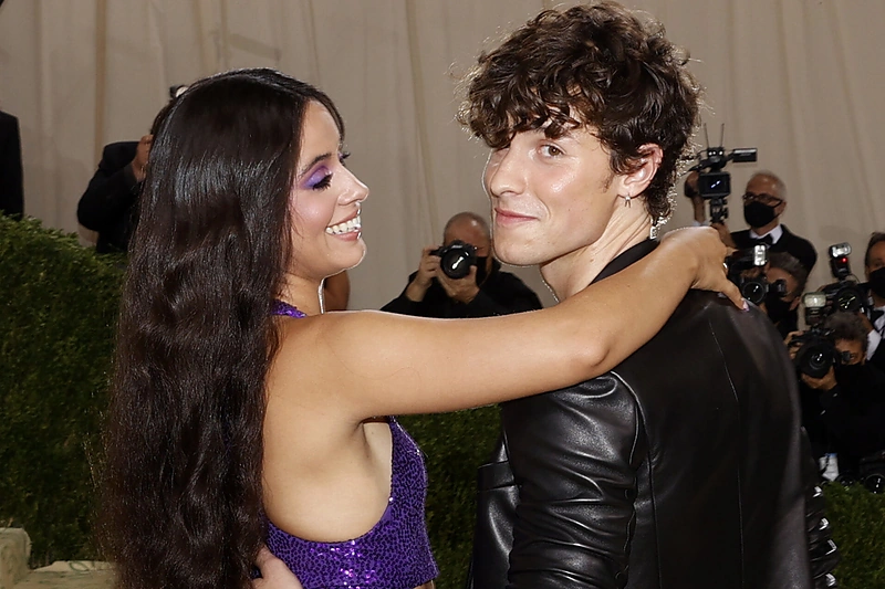 Shawnas Mendesas ir Camilla Cabello / „Vida Press“ nuotr.