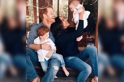 Meghan Markle ir princo Harry Kalėdų atvirukas: pasauliui parodė dukrą Lilibet Dianą