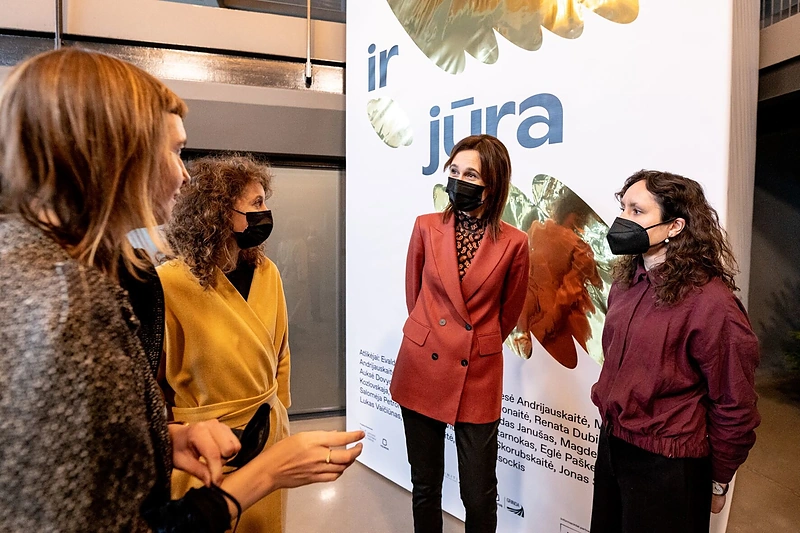 Seimo pirmininkė Viktorija Čmilytė Nielsen lankosi operoje-performanse „Saulė ir jūra“ / Evgenijos Levin nuotr.