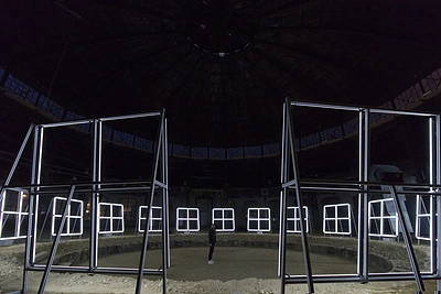 Romaino Tardy instaliacija „The Great Indecision Council“ (TGIC) / Sander Heezen nuotr.