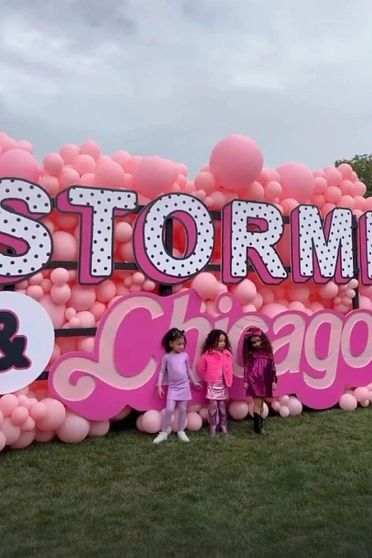 Kim Kardashian ir Kanye Westo dukros Chicago gimtadienio šventė / „Instagram“ nuotr.