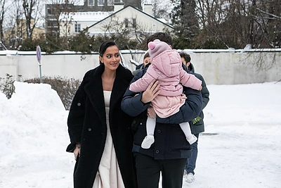 Karolina Meschino su Dominyku Ježeriu-OG Version ir dukra Isabelle / Pauliaus Peleckio nuotr.