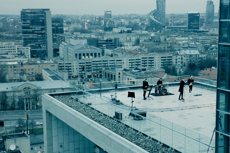 Kadras iš klipo „Širdis“