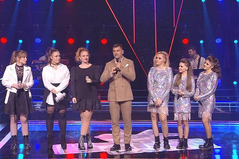 Donata Virbilaitė su savo mokinėmis