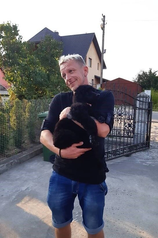 Maksas Melmanas su augintine Leksi / Asmeninio albumo nuotr.