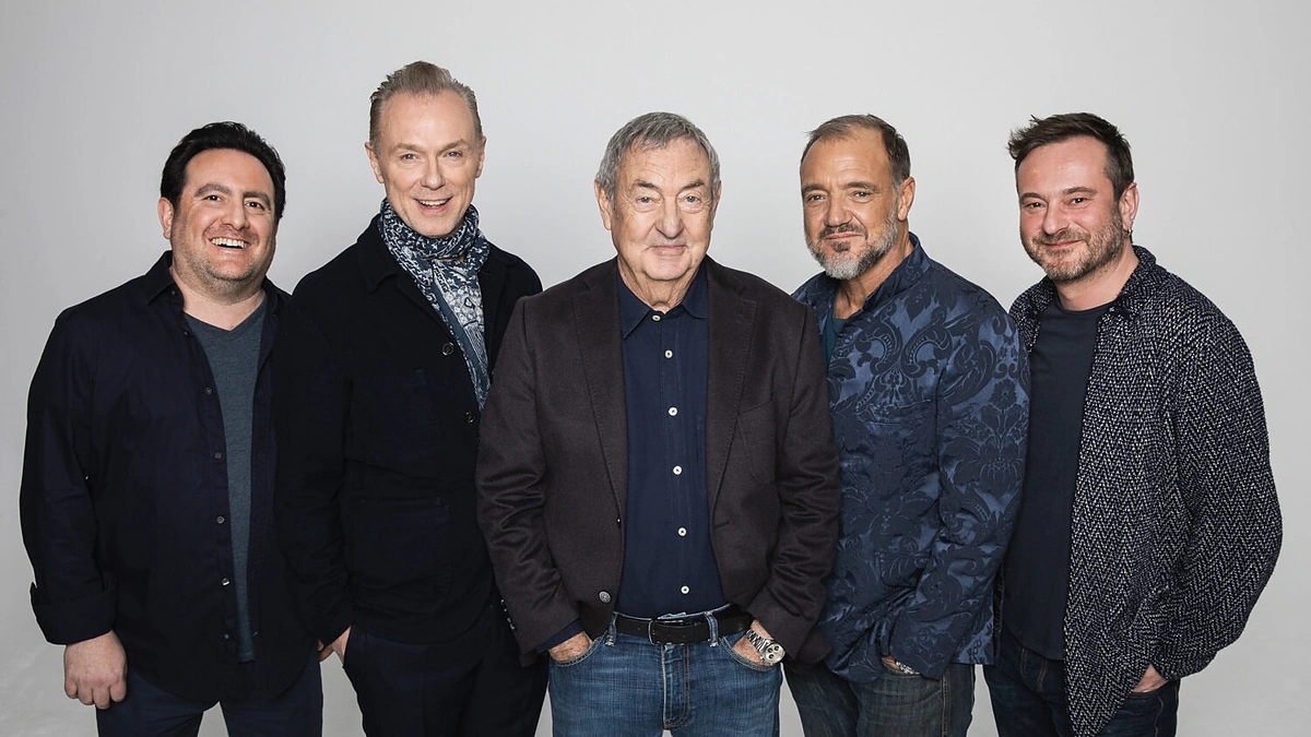 Nickas Masonas su grupe „Saucerful Of Secrets“