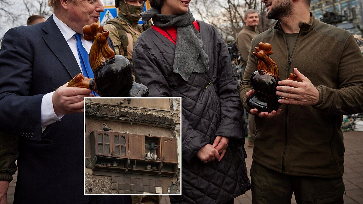 Borisas Johnsonas ir Volodymyras Zelenskis / „Scanpix“ nuotr.