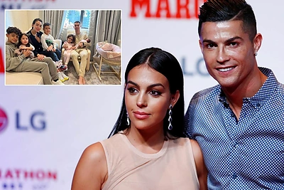 Po sūnaus netekties C.Ronaldo pasidalino pirma šeimos nuotrauka: joje – dvynio netekusi naujagimė