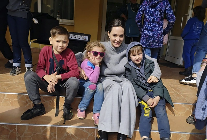 Angelina Jolie apsilankė Lvive / „Scanpix“ nuotr.