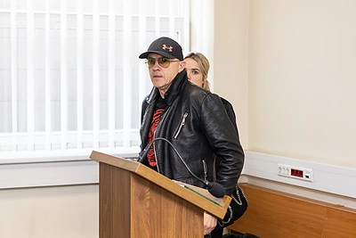 Ramūnas Rudokas ir Justina Rudokė teisme / P.Peleckio BNS nuotr.