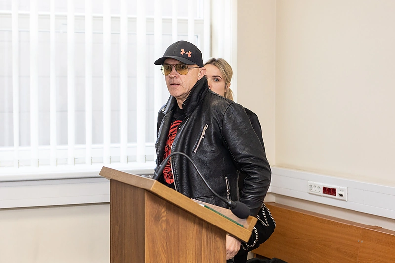 Ramūnas Rudokas ir Justina Rudokė teisme / P.Peleckio BNS nuotr.