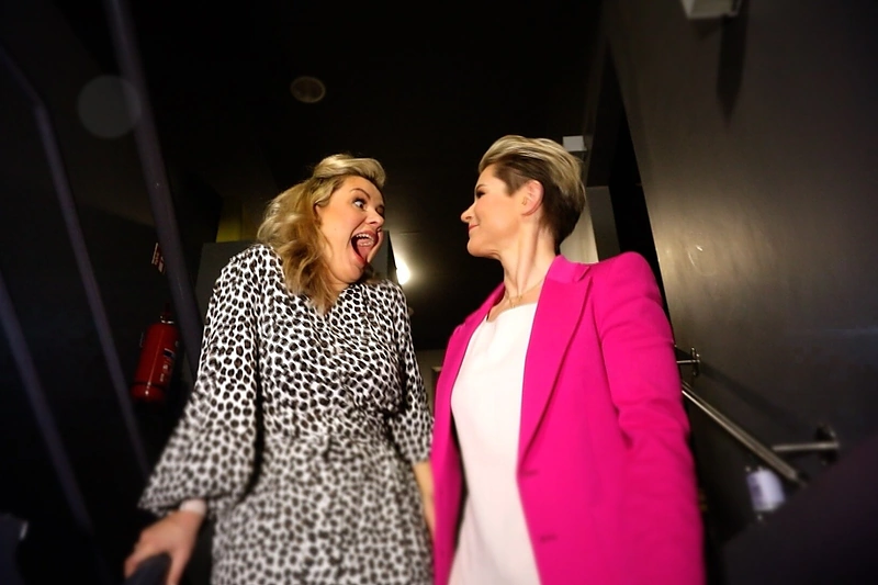 Beata Nicholson su seserimi Odeta Bložiene / TV3 nuotr.