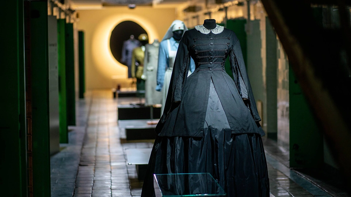 Sukilimo metais moterys kovojo dėvėdamos uždraustus gedulo rūbus / Silvestro Samsono LNM nuotr.