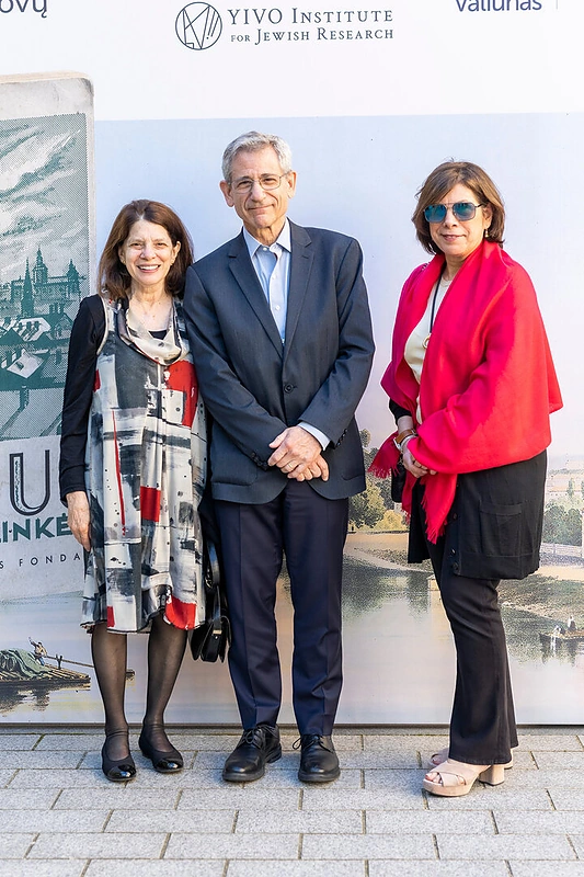 YIVO tyrimų instituto Niujorke vadovas Jonathanas Brentas su žmona (kairėje) ir YIVO instituto Niujorke mokslinė bendradarbė Melissa Cohen / Irmanto Gelūno nuotr.
