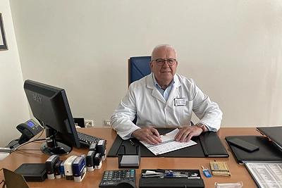 Vienas garsiausių Klaipėdos medikų teismui aiškinsis dėl kaltinimų paėmus neįprastą kyšį