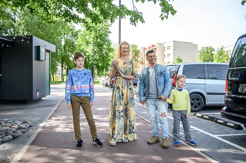Renata ir Deividas Norvilai su vaikais / Tomo Petrovskio nuotr.