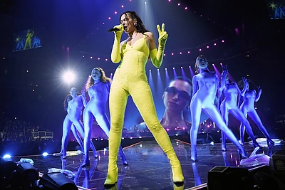 Dua Lipa koncertiniame ture „Future Nostalgia“ / „Scanpix“ nuotr.