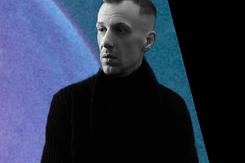 Ten Walls / Asmeninio albumo nuotr.