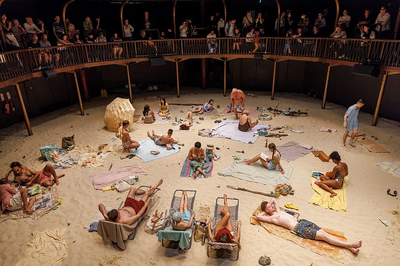 Opera-performansas „Saulė ir jūra“ Albany teatre Londone / Ellie Kurttz nuotr.