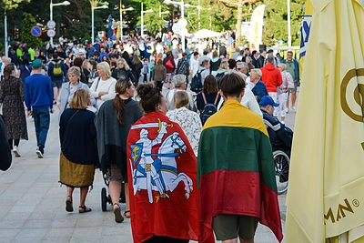 Tautiškos Giesmės giedojimas Palangoje / Ados Alejūnaitės nuotr.