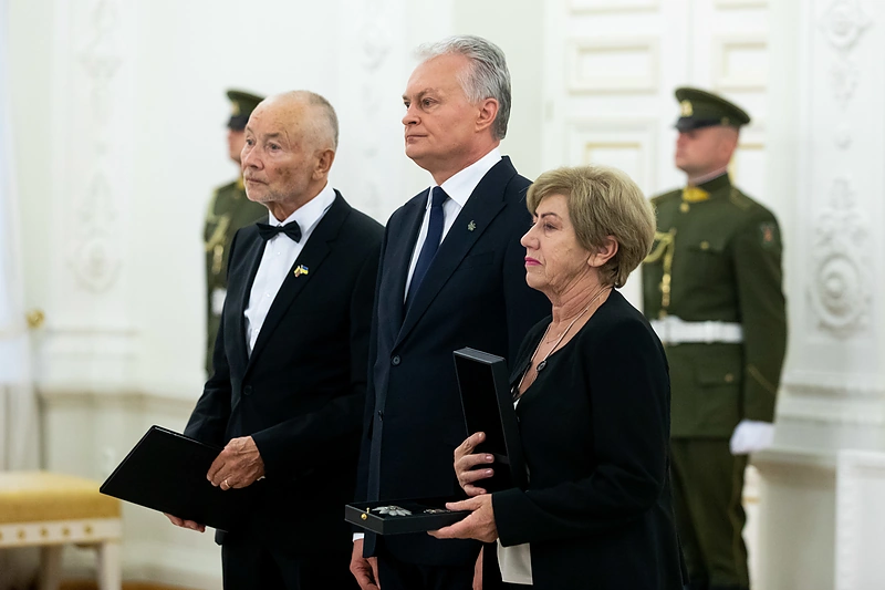 Olgertas Kvedaravičius, Gitanas Nausėda, Banguolė Teodora Kvedaravičienė / Žygimanto Gedvilos / BNS nuotr.