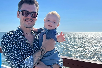 Tadas Rimgaila su sūnumi Oskaru / Asmeninio albumo nuotr.