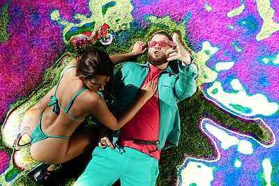 Remis Retro pristato dainą ir ryškų klipą „Iki Aušros“: be mylimosios Svajūnės nebūtų nufilmuotas