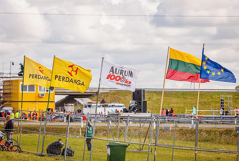 Lenktynių rikiuotė / Eriko Ovčarenko / BNS nuotr.