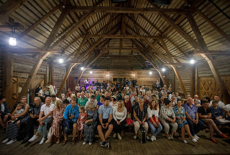 Etno-miuziklo „Iš laisvės šaknų“ premjeros akimirka / Erlendo Bartulio nuotr.