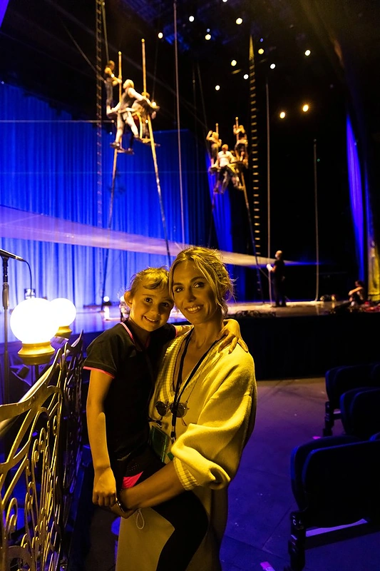 Indrė Kavaliauskaitė su vaikais lankėsi „Cirque du Soleil“ cirke Dubline / Gedmanto Kropio / BNS nuotr.