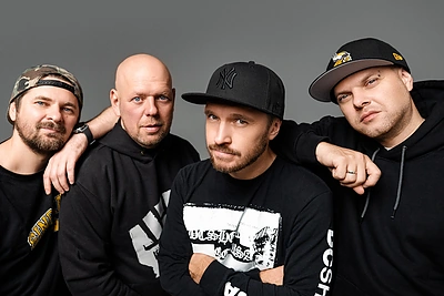 Sutikęs save aštuoniolikmetį Kastetas iš „G&G Sindikato“ perspėtų: tik nedėk nieko į youtubą