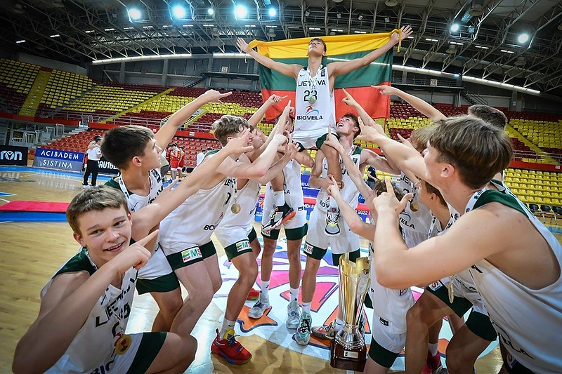 Lietuvos U-16 vaikinų krepšinio rinktinė – Europos čempionė / FIBA nuotr.