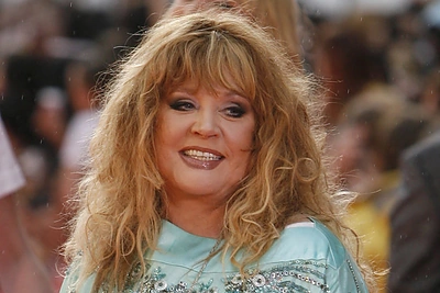 Ala Pugačiova pakomentavo gandus apie savo „ligą“ ir apiplėštus namus: negailėjo kritikos