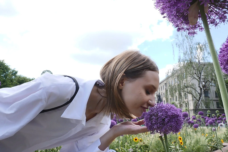 Iš Ukrainos pabėgusi 14-metė manekenė Kira / LNK nuotr.